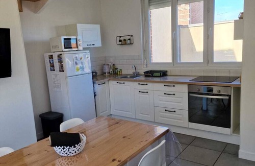 Dieppe House | house in residential area