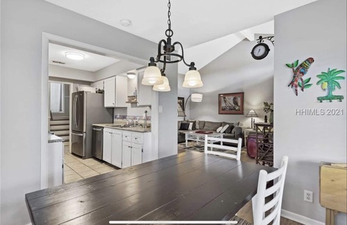 Lawton Woods House | House in Sea Pines w Parking, Bikes, Trail, Fire Pit, BBQ Grill