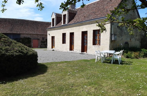 Les Hayes House | House in the countryside