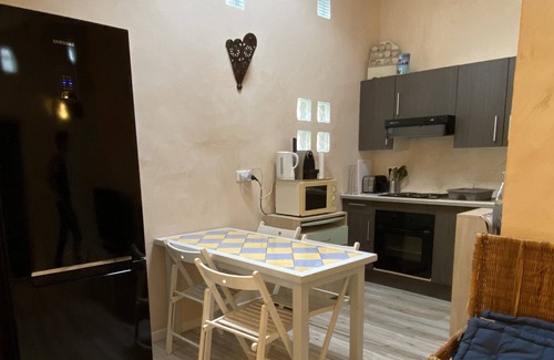Chateau Gombert House | house in the foothills of the Star in a large property with pool