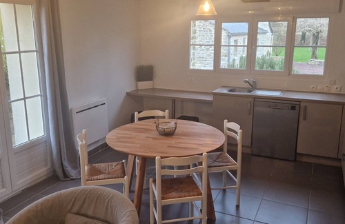 Colleville-sur-Mer Cottage | House in the heart of an orchard, 2 minutes from Omaha beach
