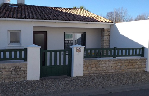 Rivedoux-Plage House | House in the heart of the village for 3 people