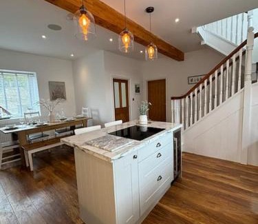 Pembroke House | House in the heart of Pembroke