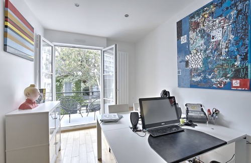 15th Arrondissement House | House in the heart of the 15th district in a private cul-de-sac 5 minutes from the metro, gym