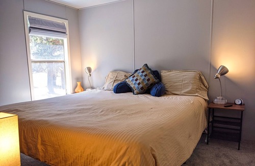 La Pine House | House in the Pines-Great Locale-Fast WiFi