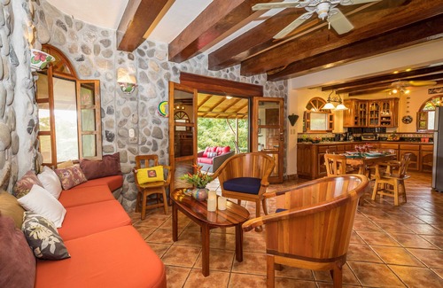 Dominical House | House in Tropical Eden Walking Distance to Beach
