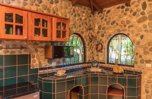 Dominical House | House in Tropical Eden Walking Distance to Beach