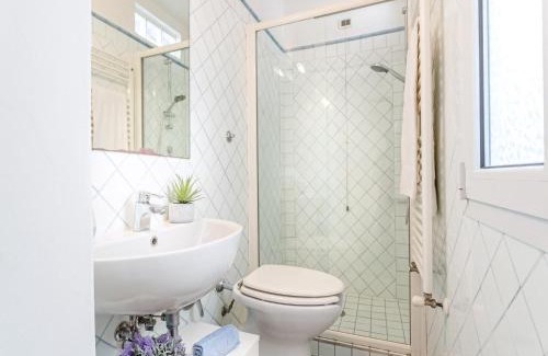 Viareggio Villa | House in Viareggio near the Beach