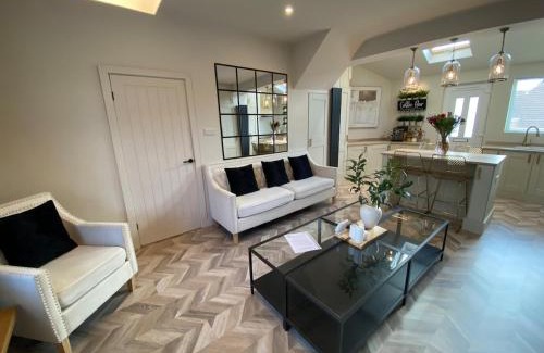 Newcastle-upon-Tyne House | House in Westmoor Near Racecourse
