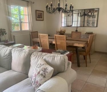 La Motte House | House Isabelle in Golf Saint Endreol, Provence, great view