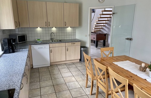 Sehlendorf House | House Jonne - 15 min. walk to the beach, up to 12 pers., outdoor sauna (optional)