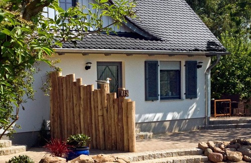 Kaltenhof House | House LEE - 500 meters from the beach, you can hear the Baltic Sea waves here.