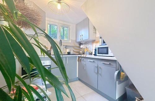 Biot House | House La Palmeraie 4p-Garden-wifi-park-jacuzzi