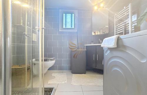 Biot House | House La Palmeraie 4p-Garden-wifi-park-jacuzzi