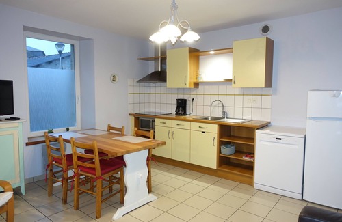 Lannion House | House Lannion, quiet, enclosed garden, near sea.