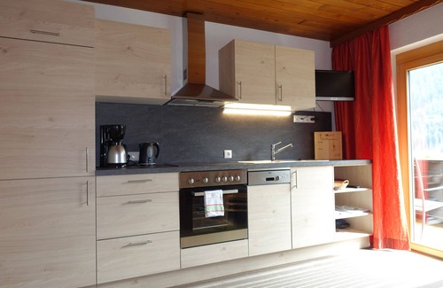 Sankt Gallenkirch Apartment | House Lifinar. take a vacation where the mountains are close to you.