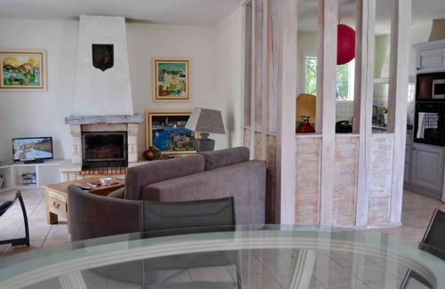 Sainte-Eulalie-en-Born House | House near the lake and the ocean, bordered by the forest; swimming pool 8m by 4m