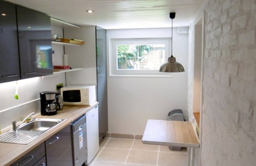 Clamart Apartment | House near a wood in Clamart