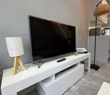 Everton House | House Near Anfield - 10 Min Walk - Free Parking