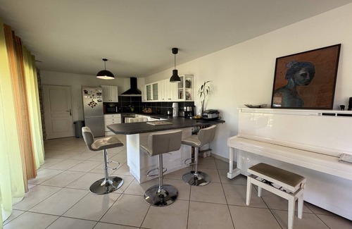 Montfort-le-Gesnois House | House near Le Mans Circuit with Garden