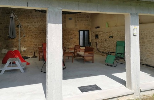 Saint-Pierre-du-Mont House | House near Omaha beach / landing beaches / Pointe du Hoc