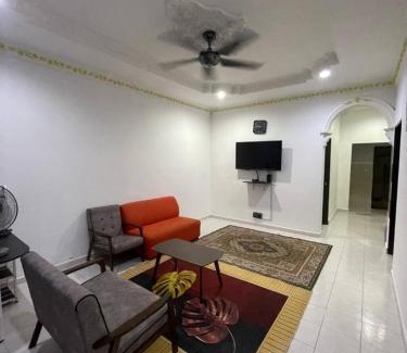 Kuala Terengganu House | House near KT Atas Toll Netflix