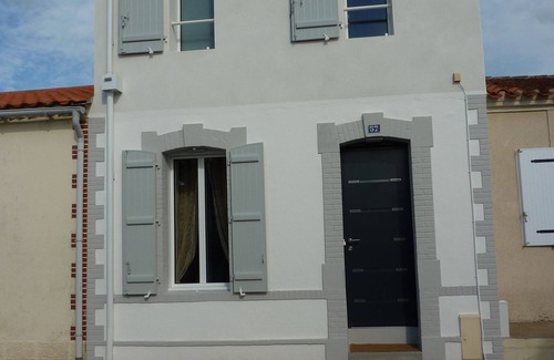 Brem Sur Mer House | House near the sea Sables d'Olonne