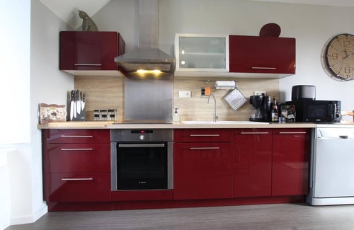 Montfarville Cottage | House near the sea, linens provided, secure parking