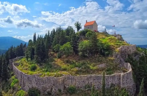 Sinj House | House Noemi (V2081-K1) - Sinj