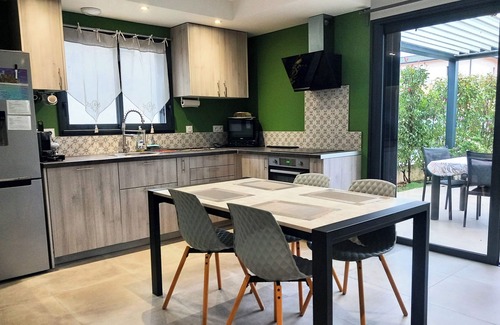 Cervione House | House of 71M2 Any comfort T3, large quiet terrace 500m from the beach