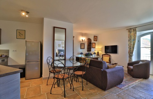 Villecroze House | House of Arcades 3 rooms - Labeled "Furnished Tourism" 3 Stars