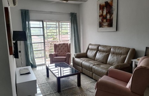 Putrajaya Apartment | House of Arts Condostay @ Saujana Aster
