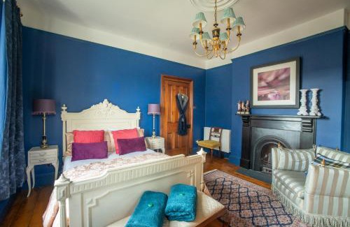 Newcastle Emlyn House | House of Brohedyn