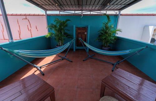 Thong Sala Hostel | HOUSE OF HAPPINESS