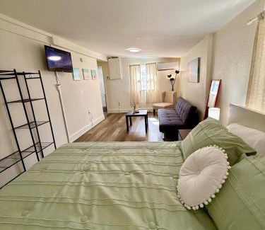 West Park Apartment | House of Hollywood - entire unit, centrally located, free parking