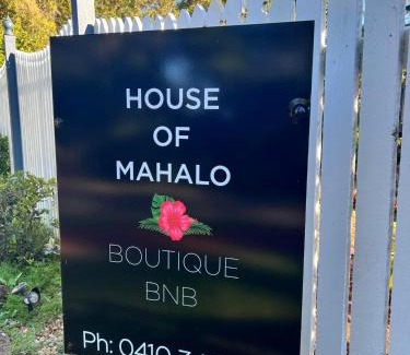 Mapleton Bed & Breakfast | House of Mahalo Accommodation