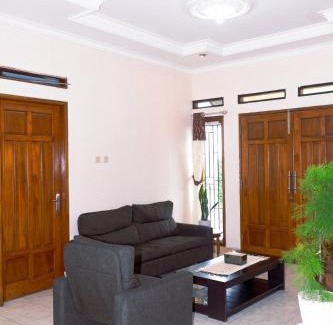 Lembang Villa | House of Manoko