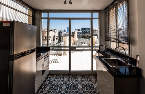 Tel Aviv City Center Apartment | House of Palm