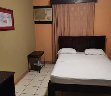 Tarcoles Bed & Breakfast | House of the Macaws
