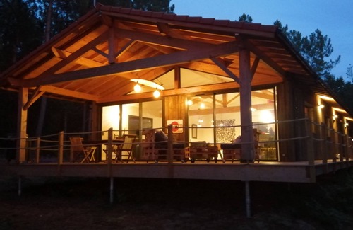 Saint-Girons Plage House | House on stilts, in the forest 4 km from the beach