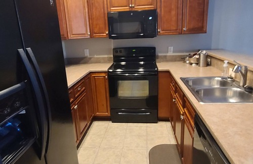 Alachua House | House on the 1st fairway. Close to FSU & Gainesville. Pet friendly.