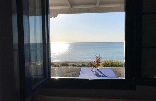 Skala Fourkas House | House on the beach in Fourka Chalkidiki!