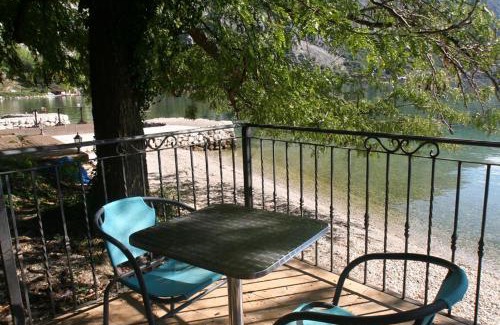 Orahovac House | House on the beach