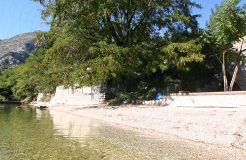 Orahovac House | House on the beach