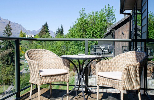 Queenstown Apartment | House on the Hill in Queenstown