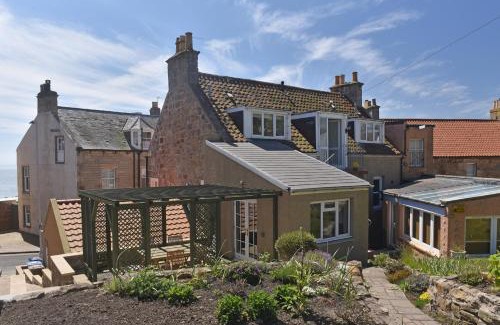 Pittenweem Apartment | House on the Harbour - Pittenweem