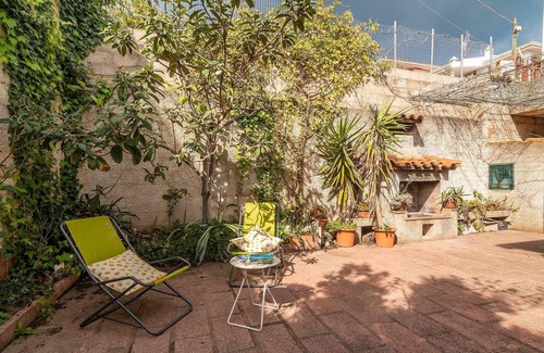 Cala Gonone Apartment | HOUSE POET: spacious ground floor apartment