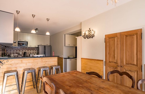 Maillane House | House Provencal Stone Charm 5 Min St Remy de Provence for 8 to 10 people.