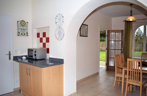 Pleumeur-Bodou House | House renovated Breton with WIFI and closed garden in LANDRELLEC