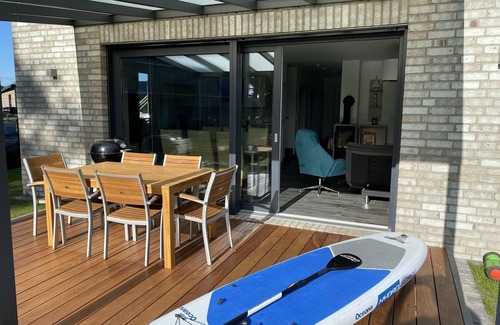 Barssel House | House SEEROSE directly on Lake Harkebrügger See! Sauna, fireplace, full equipment